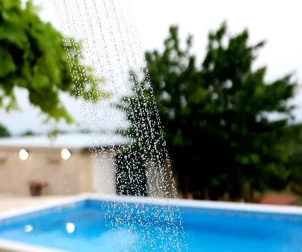 Hétvégi ház Korlat *