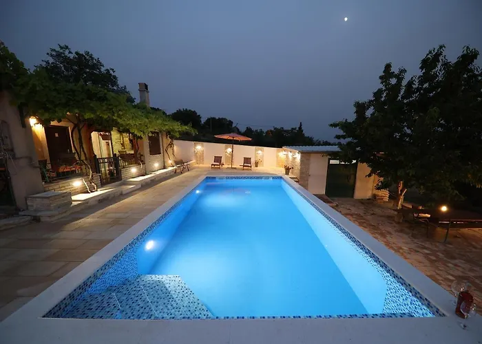 Hétvégi ház Korlat