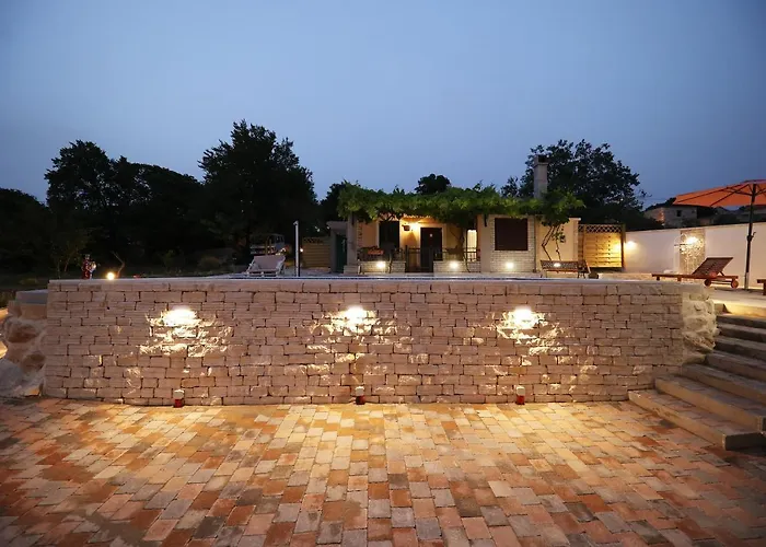 Hétvégi ház Korlat