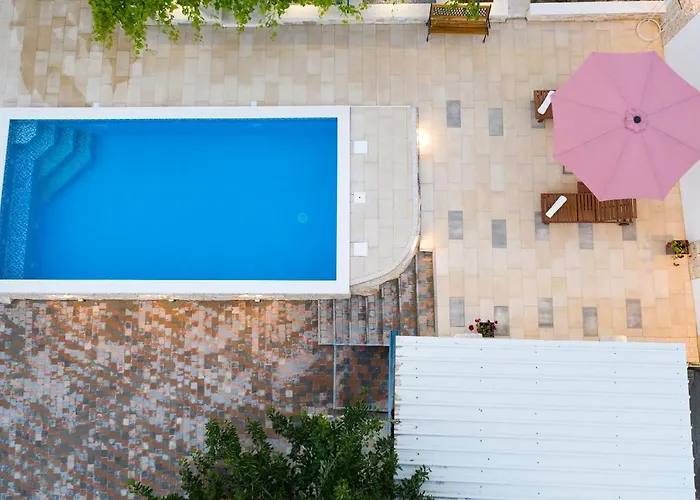 Hétvégi ház Korlat